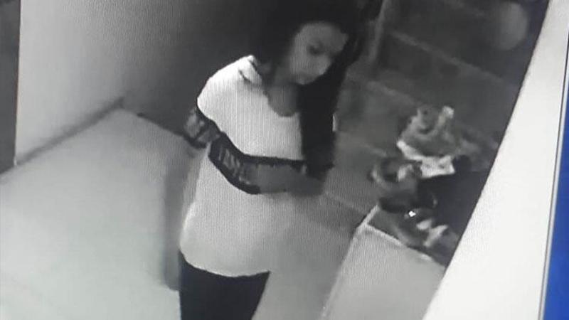 Davetli gibi geldiği düğün evini soyan kadın hırsız kamerada