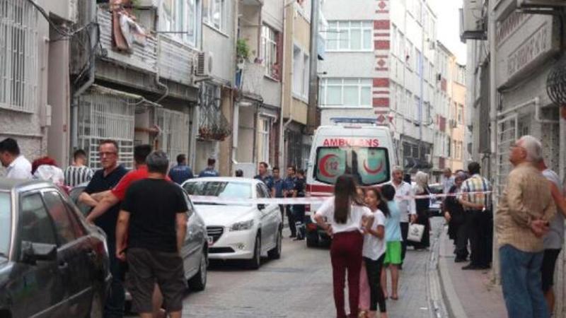 Fatih'te Çinli kadının boğazını kesip evini ateşe verdiler