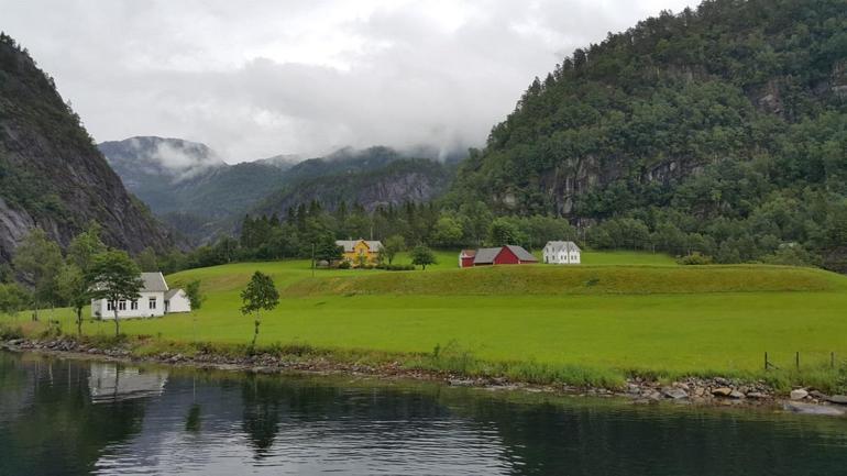 Doğanın mucizelerinden Norveç Fiyortları