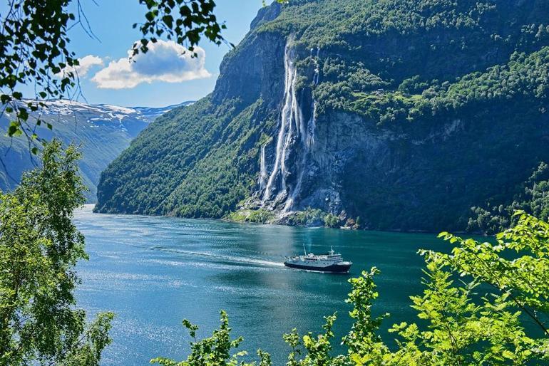 Doğanın mucizelerinden Norveç Fiyortları